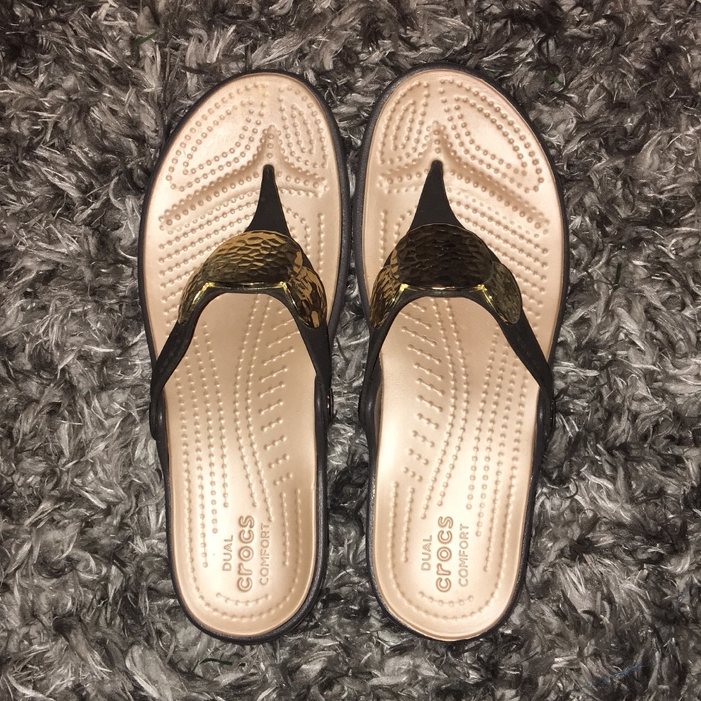 Flip flop crocs